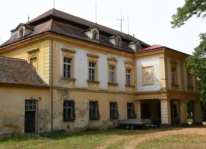 Zámek Lechovice - Château Lechovice, Czech Republic (Czechia)